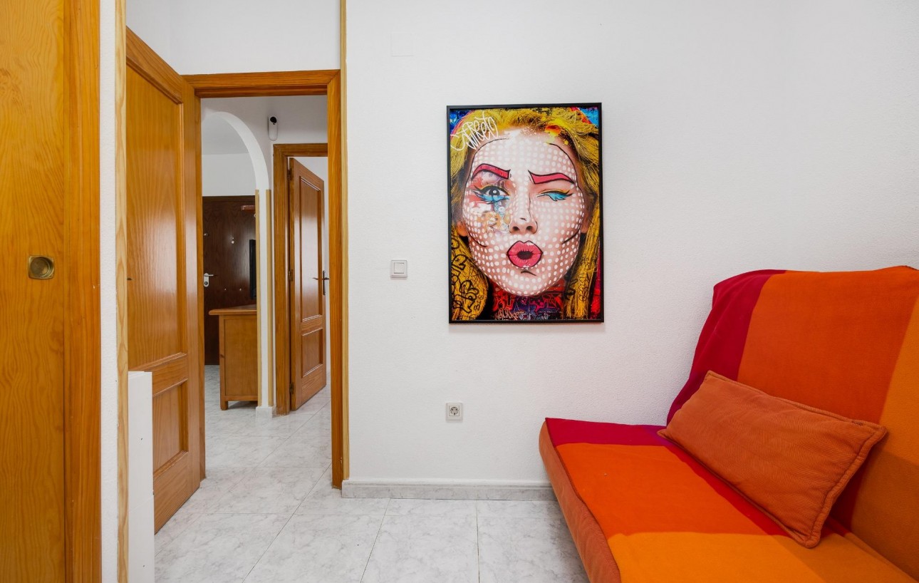 Resale - Lägenhet - Torrevieja - Rosaleda-los frutales