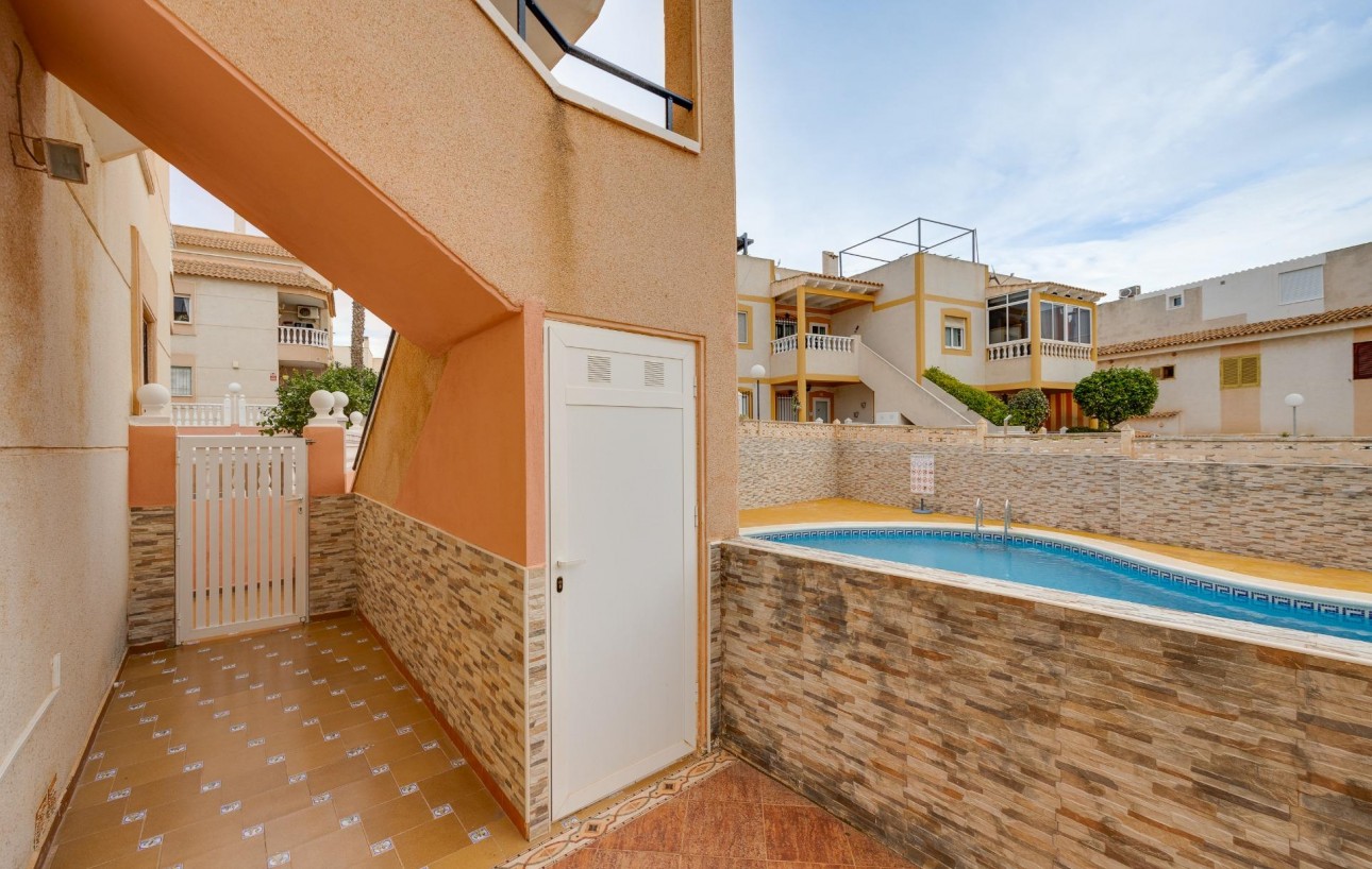 Resale - Lägenhet - Torrevieja - Rosaleda-los frutales