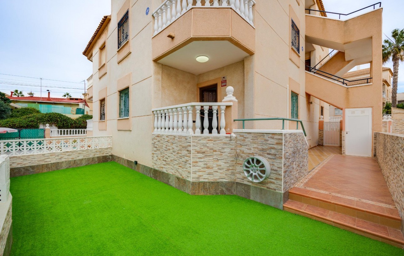 Resale - Lägenhet - Torrevieja - Rosaleda-los frutales