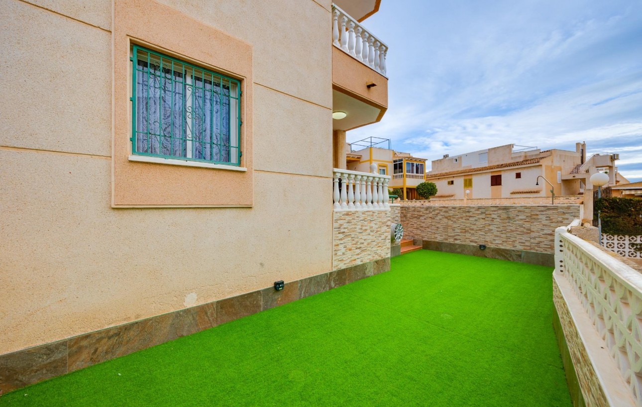 Resale - Lägenhet - Torrevieja - Rosaleda-los frutales