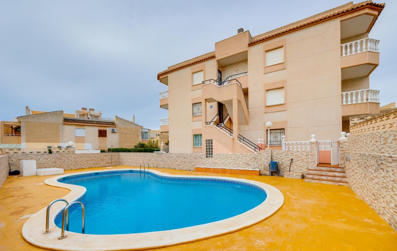 Resale - Lägenhet - Torrevieja - Rosaleda-los frutales