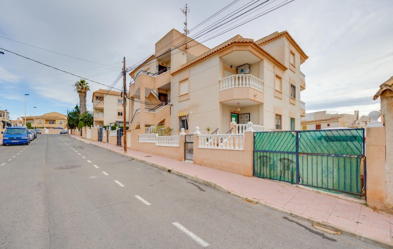 Resale - Lägenhet - Torrevieja - Rosaleda-los frutales