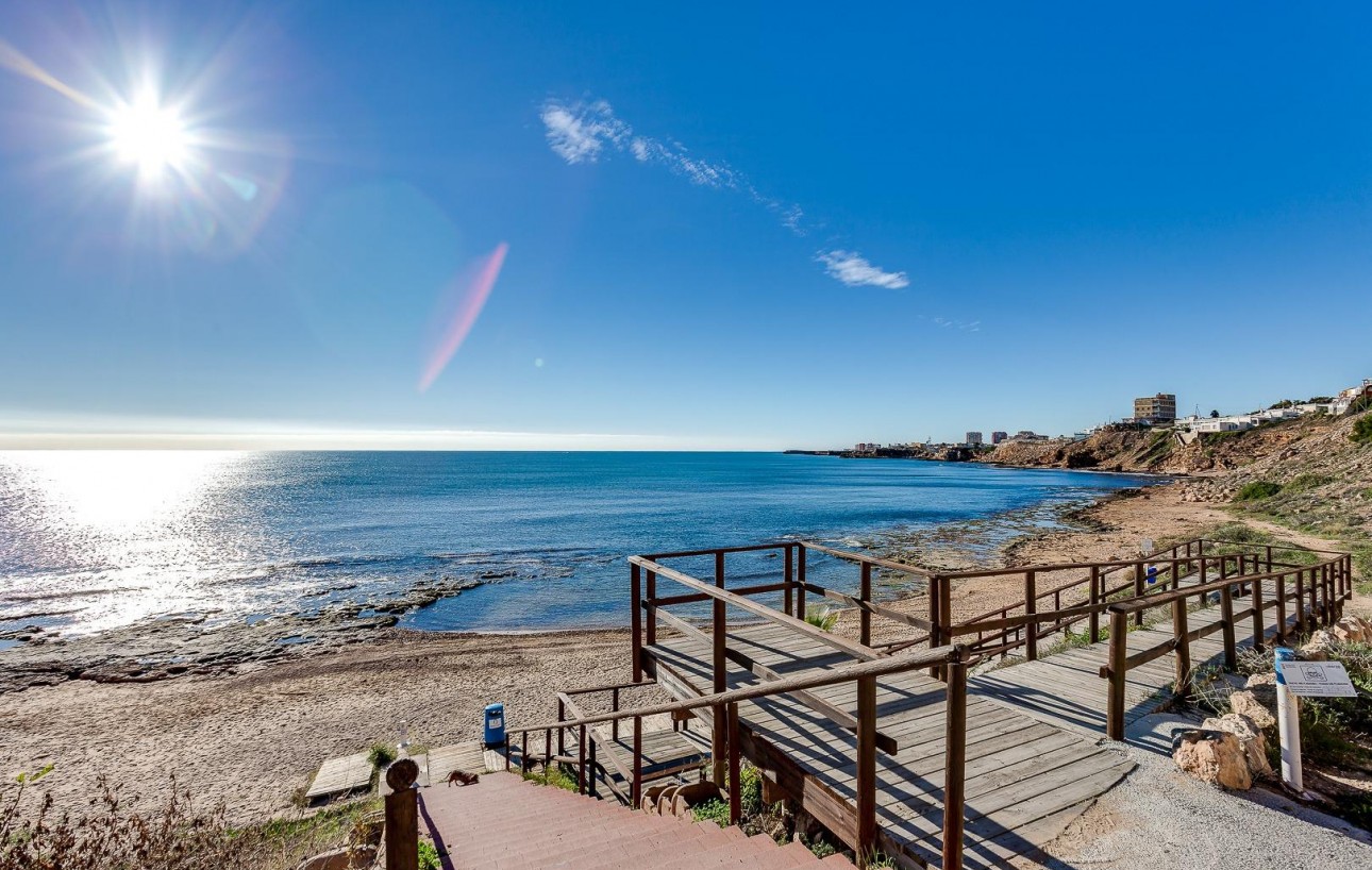 Resale - Lägenhet - Torrevieja - Rosaleda-los frutales