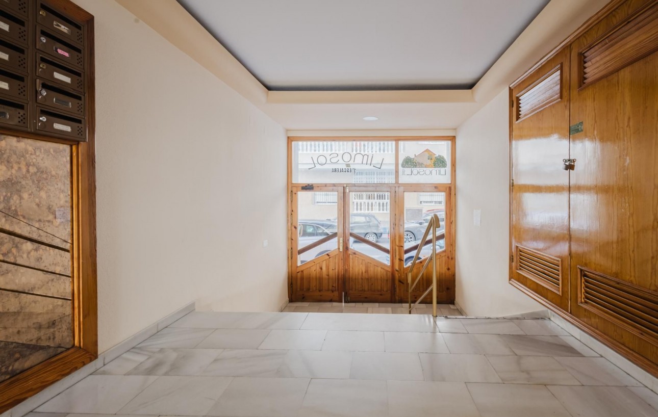 Sale - Apartment - Torrevieja - Acequion