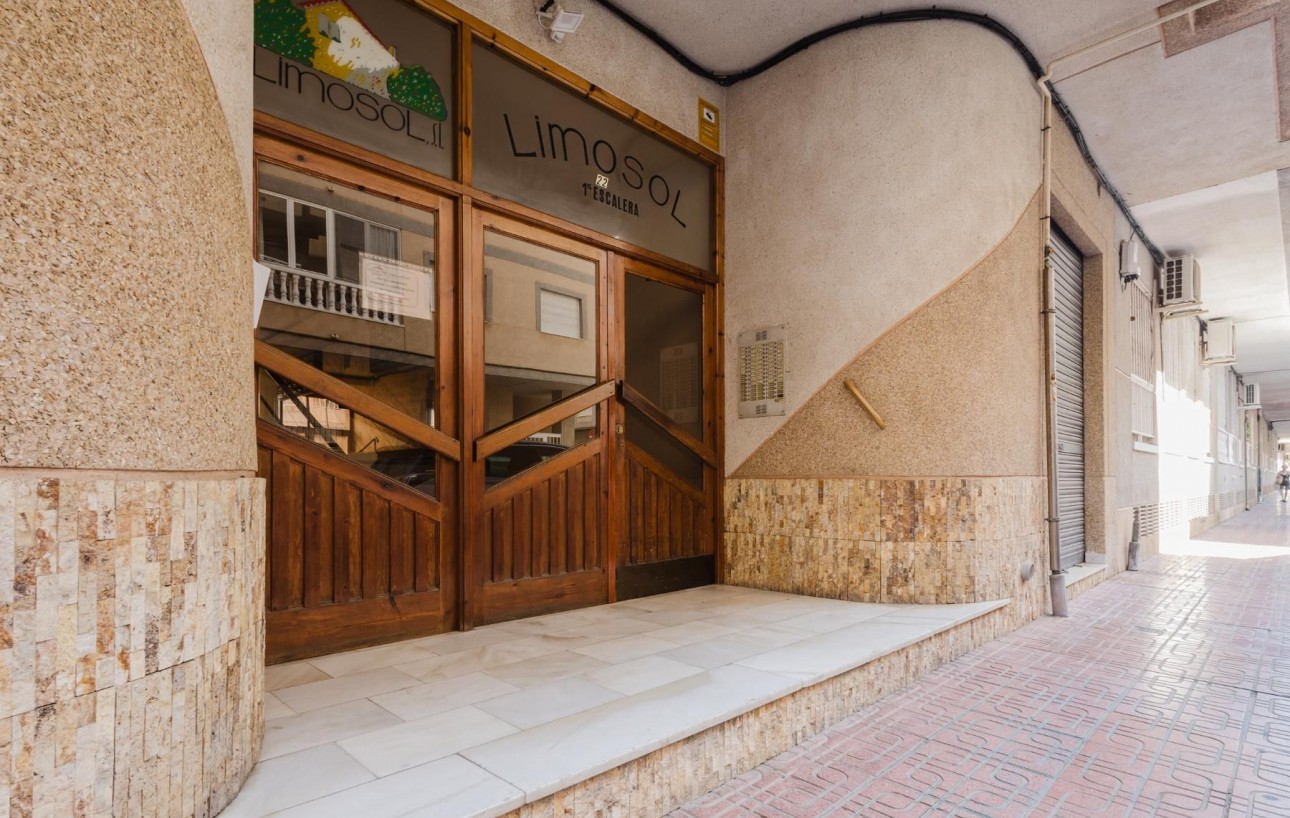 Sale - Apartment - Torrevieja - Acequion