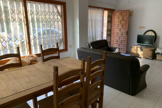 Sale - Study - Torrevieja - Playa de los locos