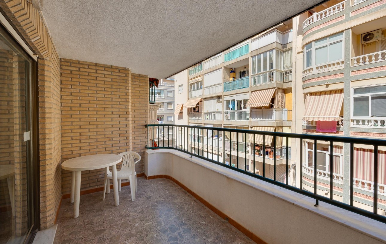 Resale - Wohnung - Torrevieja - Playa del cura