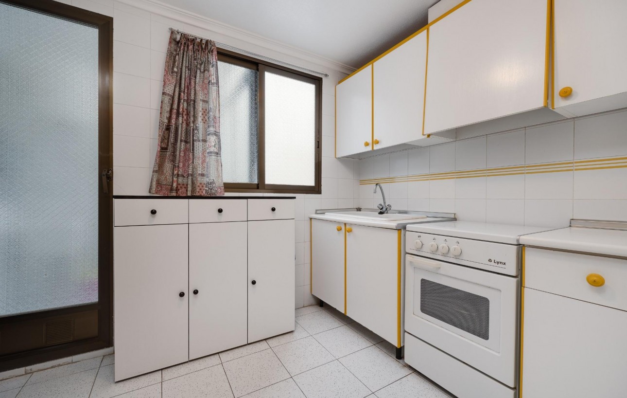 Resale - Wohnung - Torrevieja - Playa del cura