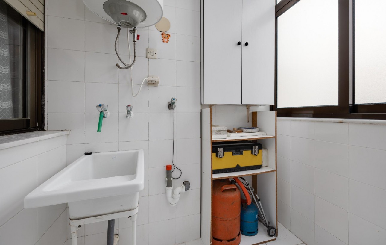 Resale - Wohnung - Torrevieja - Playa del cura