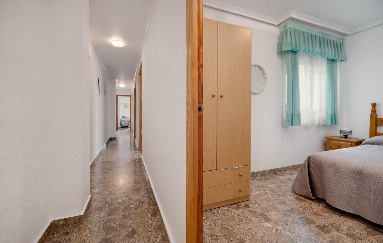 Resale - Wohnung - Torrevieja - Playa del cura