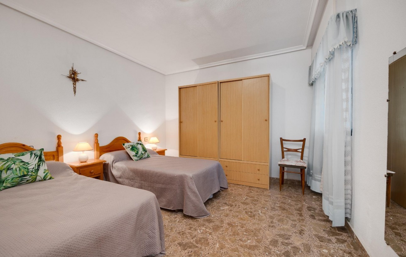 Resale - Wohnung - Torrevieja - Playa del cura