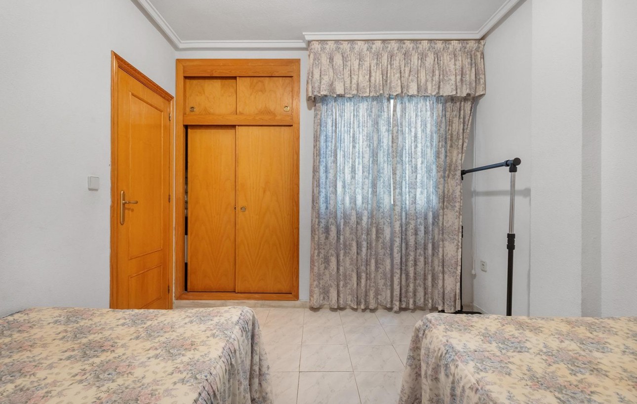 Resale - Lägenhet - Torrevieja - Curva del Palangre