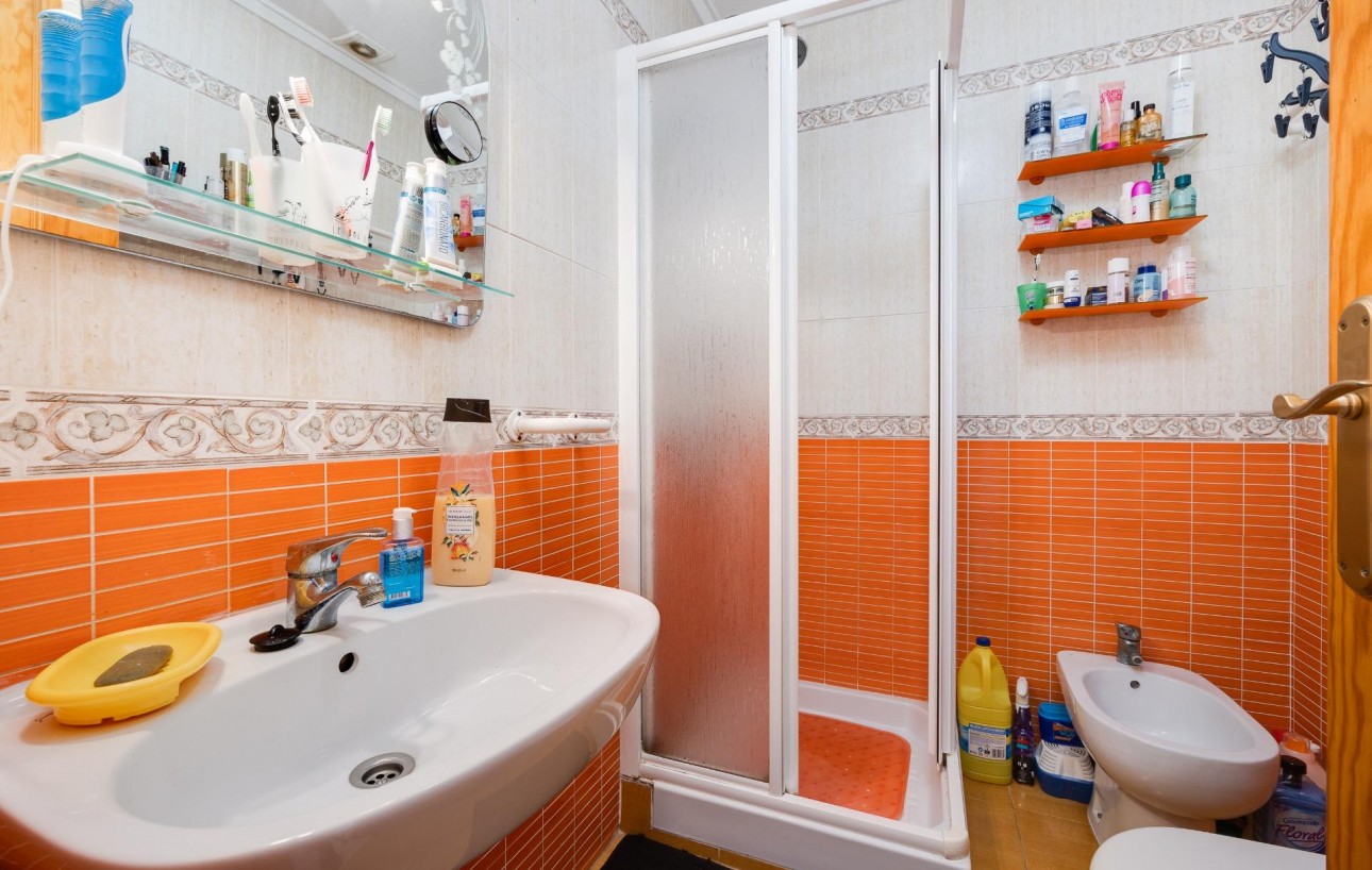 Sale - Bungalow Planta Alta - Torrevieja - Aguas Nuevas