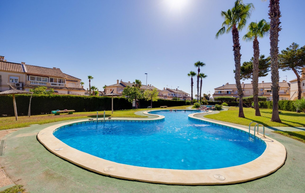 Sale - Bungalow Planta Alta - Torrevieja - Aguas Nuevas