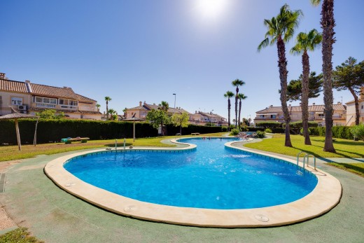 Sale - Bungalow Planta Alta - Torrevieja - Aguas Nuevas