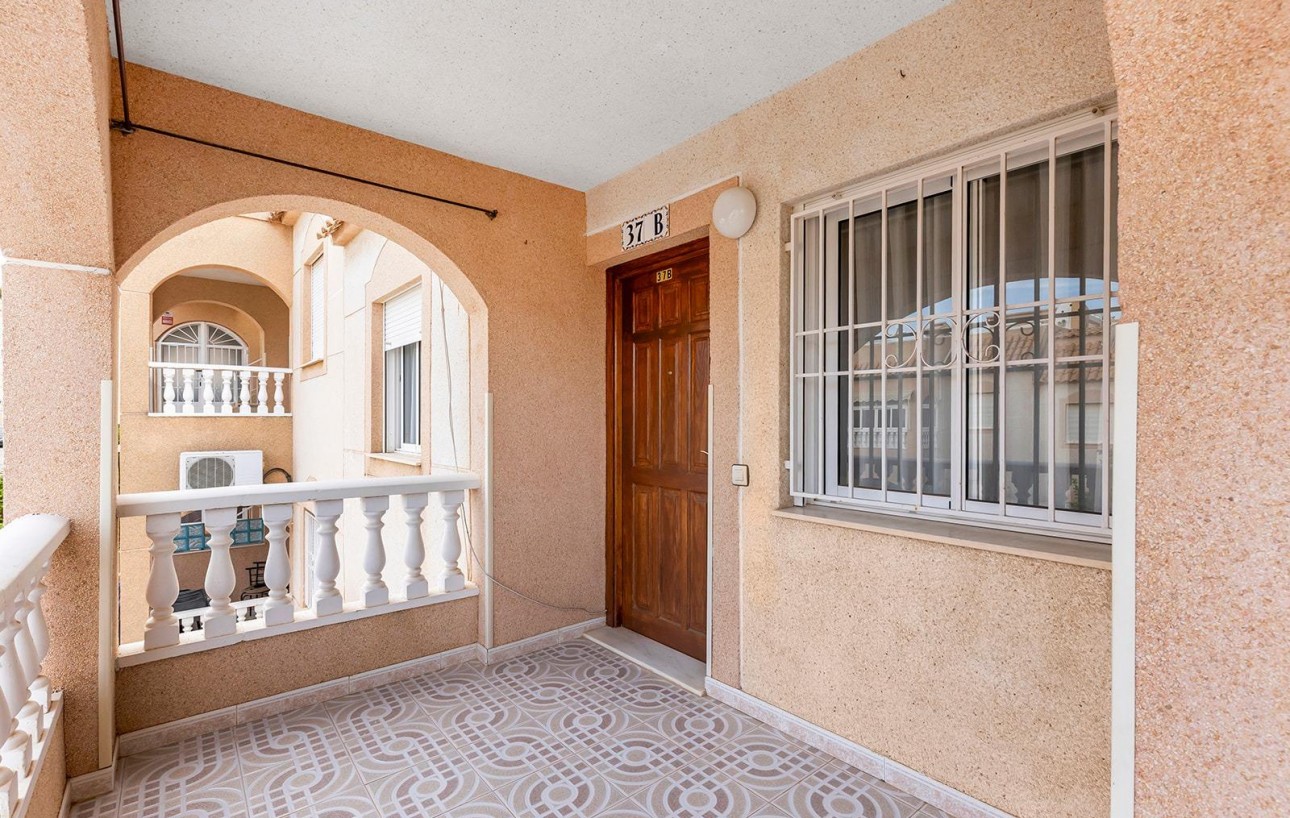 Sale - Bungalow - Torrevieja - Los Balcones - Los Altos del Edén