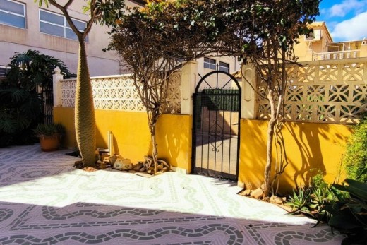 Sale - Bungalow Planta Baja - Torrevieja - Paraje natural