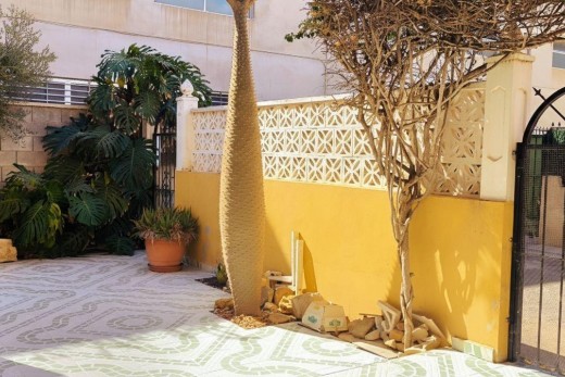 Sale - Bungalow Planta Baja - Torrevieja - Paraje natural