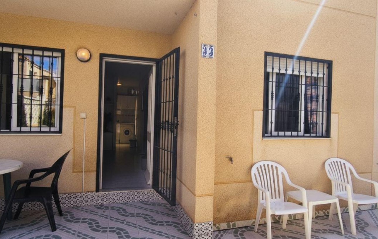 Sale - Bungalow Planta Baja - Torrevieja - Paraje natural