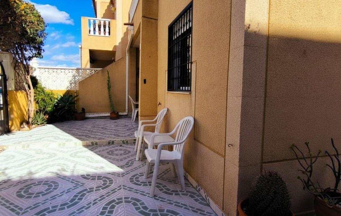 Sale - Bungalow Planta Baja - Torrevieja - Paraje natural