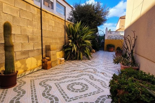 Sale - Bungalow Planta Baja - Torrevieja - Paraje natural