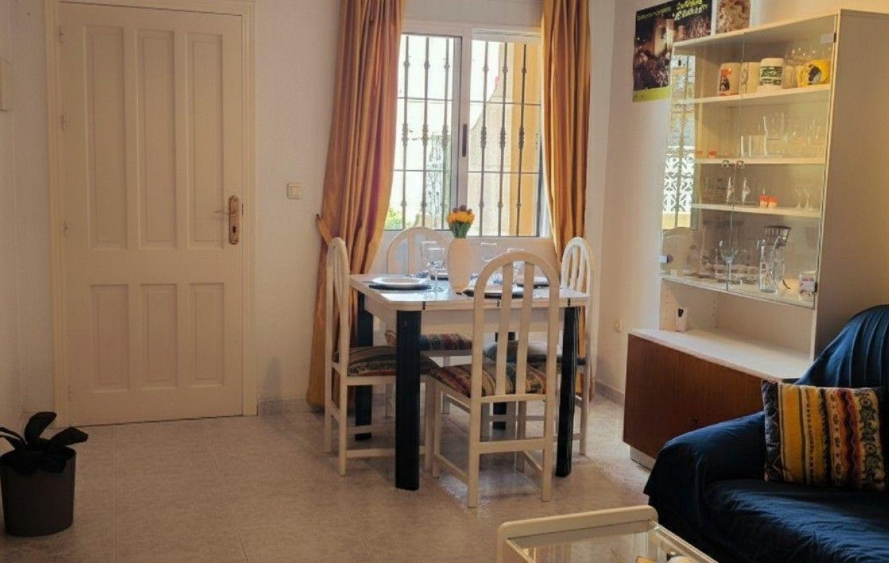 Sale - Bungalow Planta Baja - Torrevieja - Paraje natural