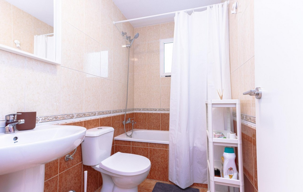 Sale - Apartment - Torrevieja - Playa de los locos