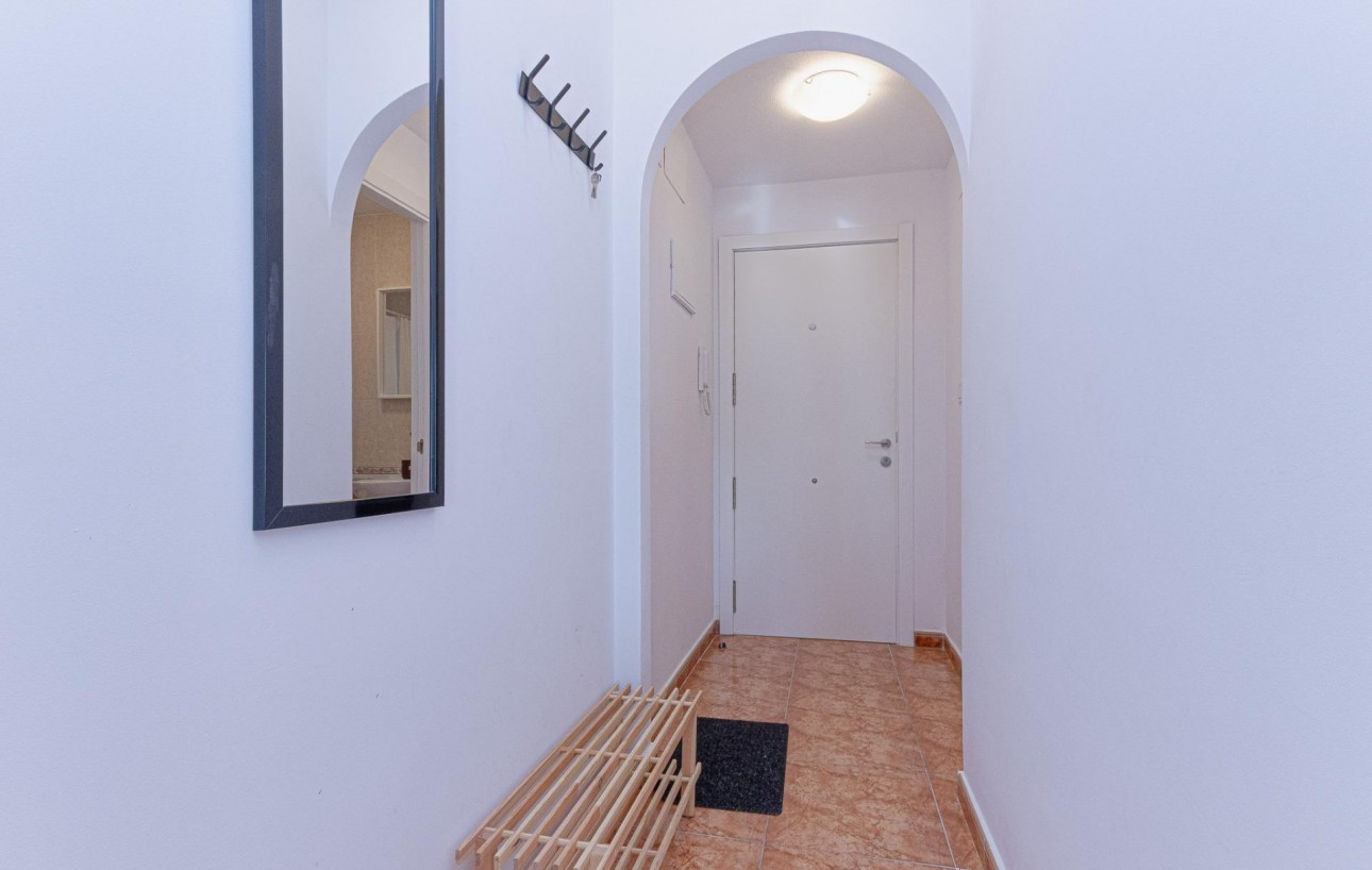 Sale - Apartment - Torrevieja - Playa de los locos