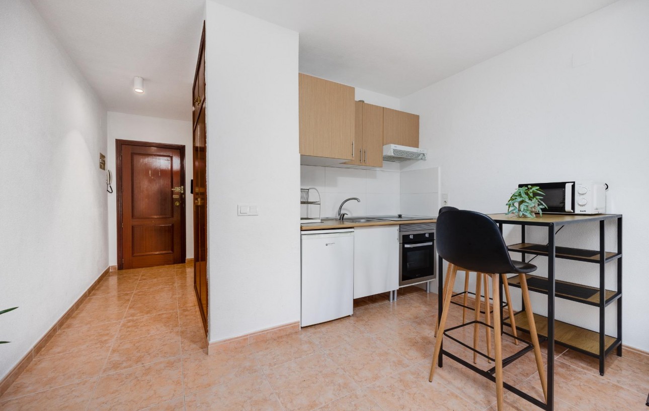 Sale - Study - Torrevieja - Centro