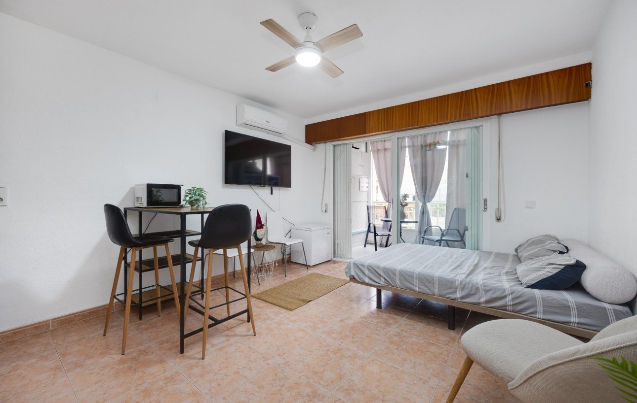 Sale - Study - Torrevieja - Centro