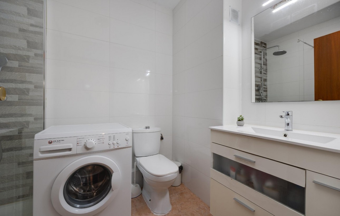 Sale - Study - Torrevieja - Centro