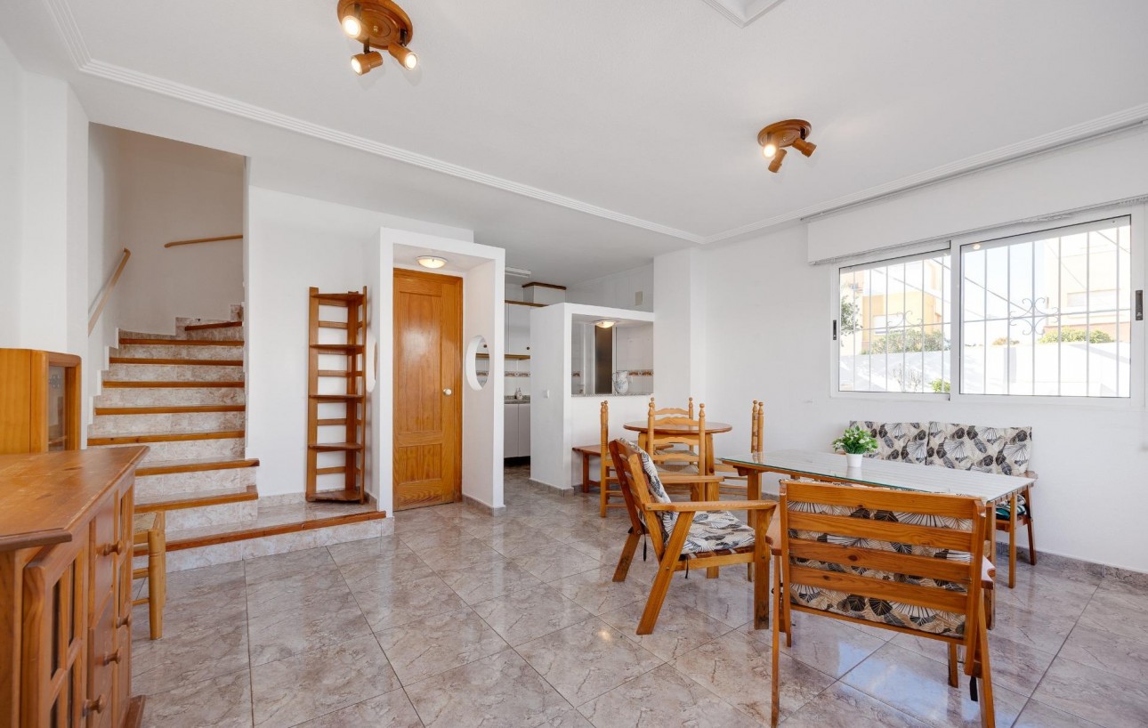 Resale - Chalet - Orihuela Costa - Los Altos