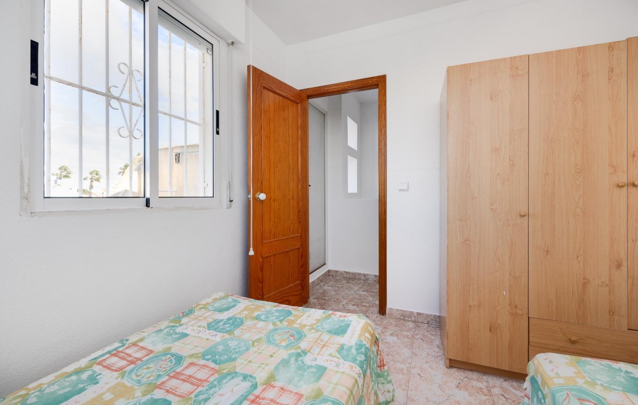 Resale - Chalet - Orihuela Costa - Los Altos