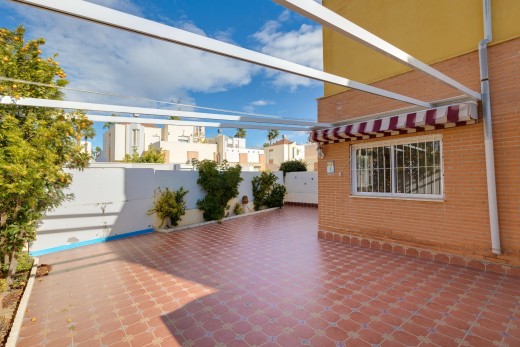 Resale - Chalet - Orihuela Costa - Los Altos