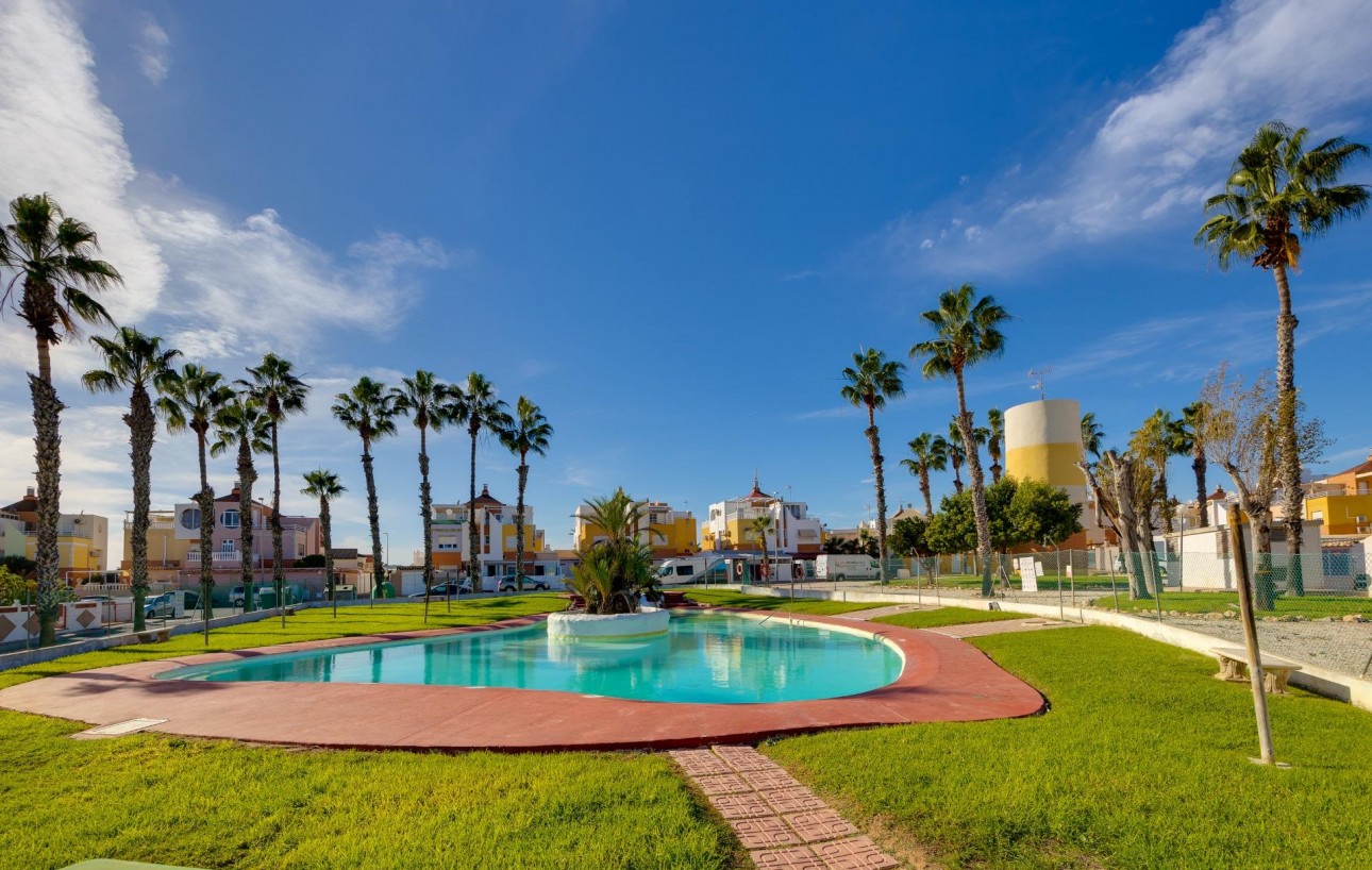 Resale - Chalet - Orihuela Costa - Los Altos
