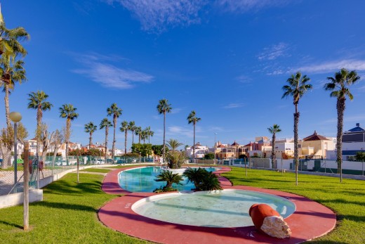 Resale - Chalet - Orihuela Costa - Los Altos