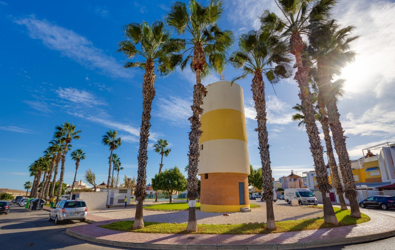 Resale - Chalet - Orihuela Costa - Los Altos