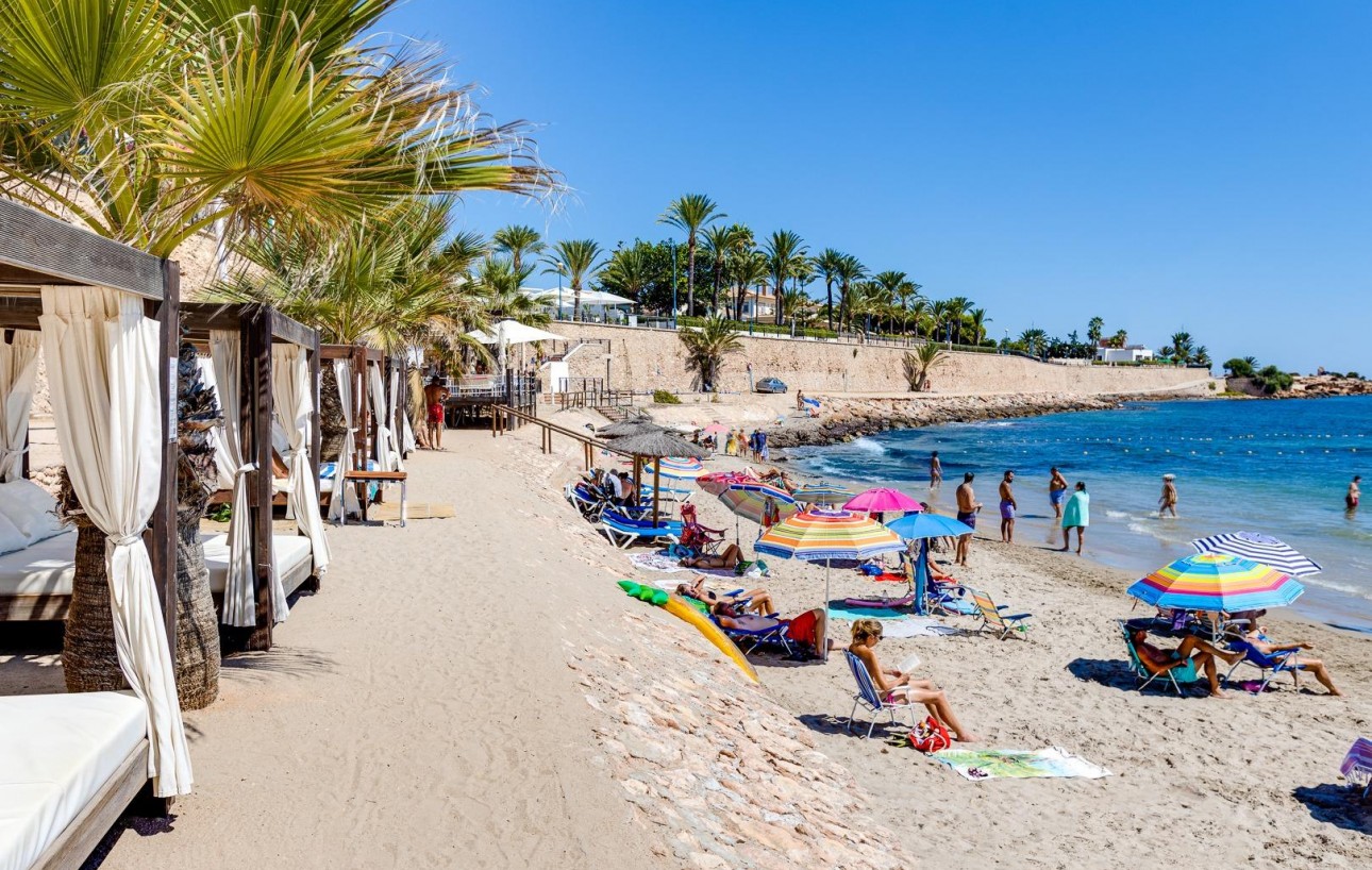 Resale - Chalet - Orihuela Costa - Los Altos