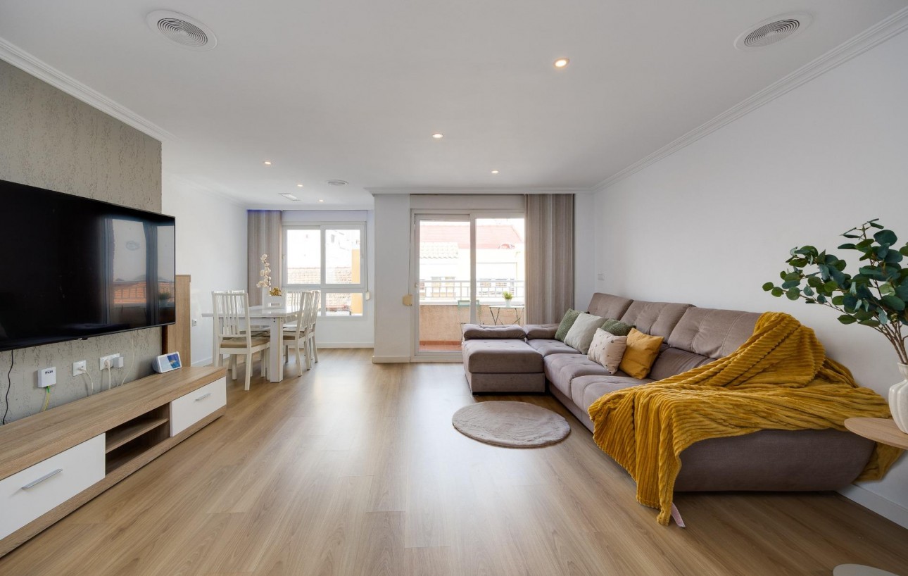 Venta - Apartamento - Torrevieja - Centro