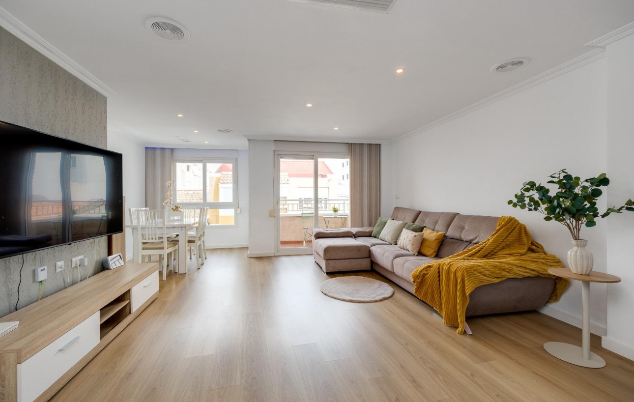 Venta - Apartamento - Torrevieja - Centro