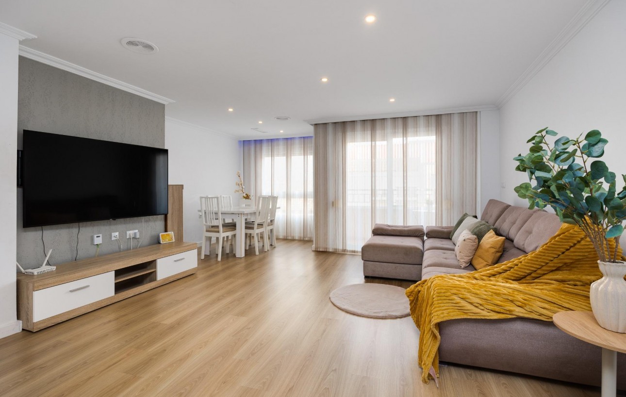 Venta - Apartamento - Torrevieja - Centro