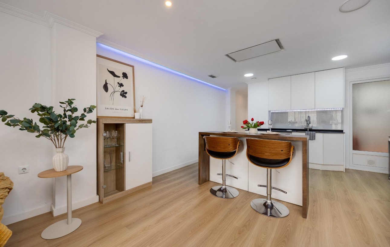 Venta - Apartamento - Torrevieja - Centro