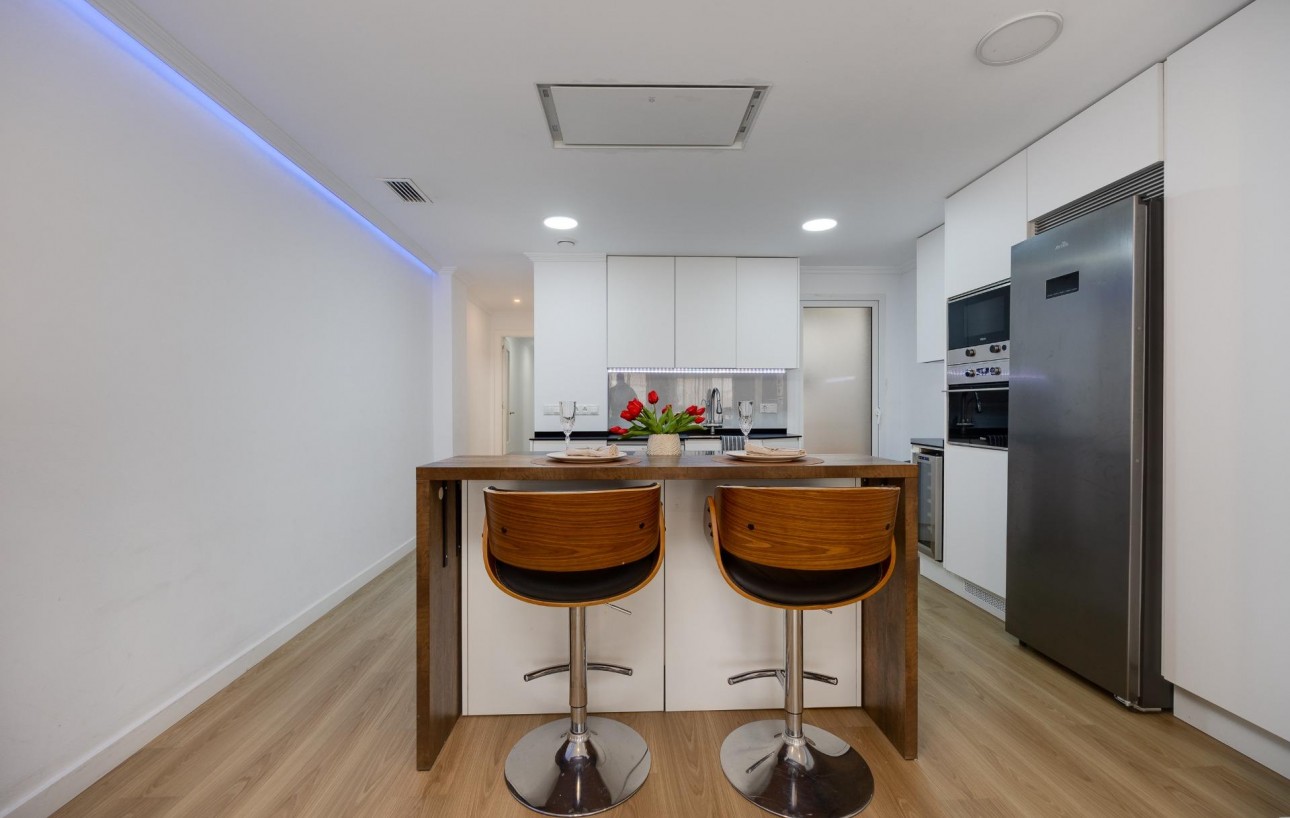 Venta - Apartamento - Torrevieja - Centro