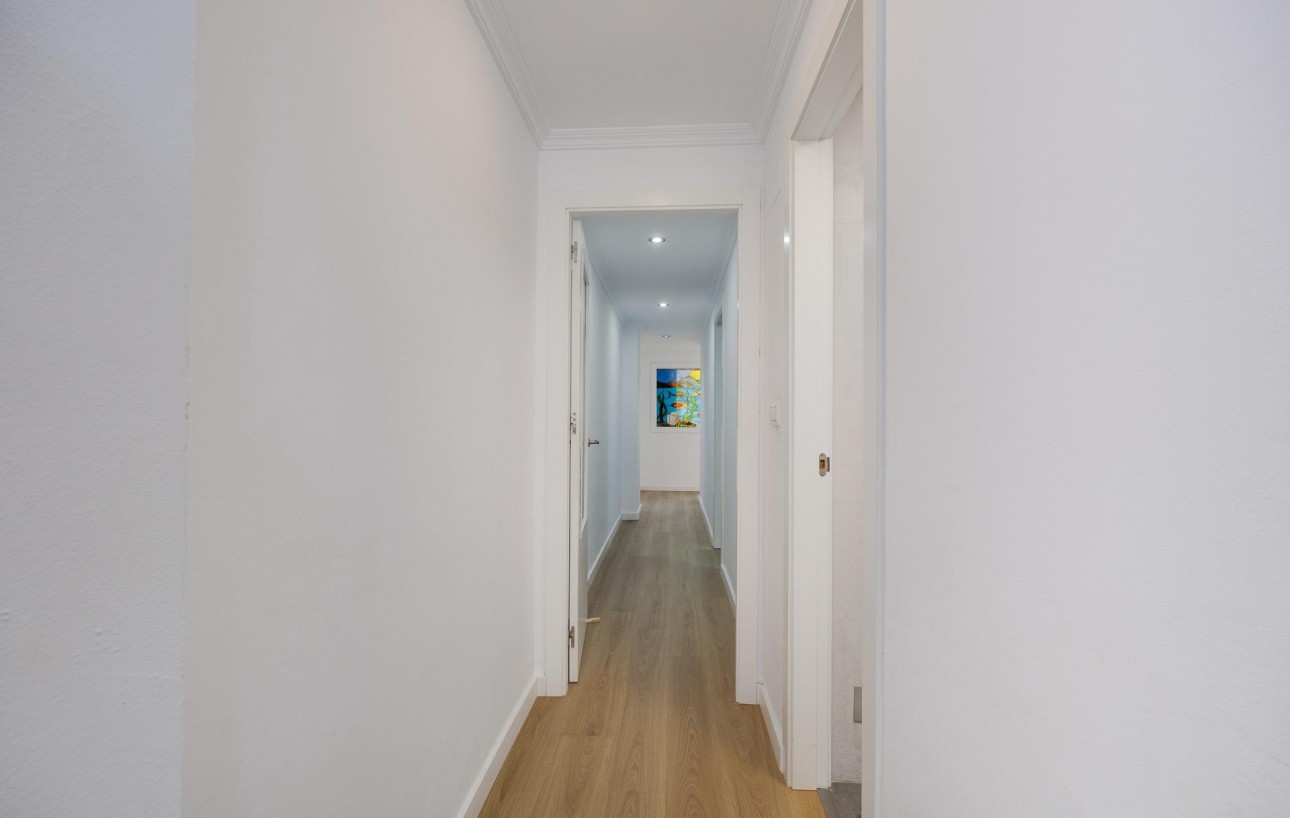 Venta - Apartamento - Torrevieja - Centro