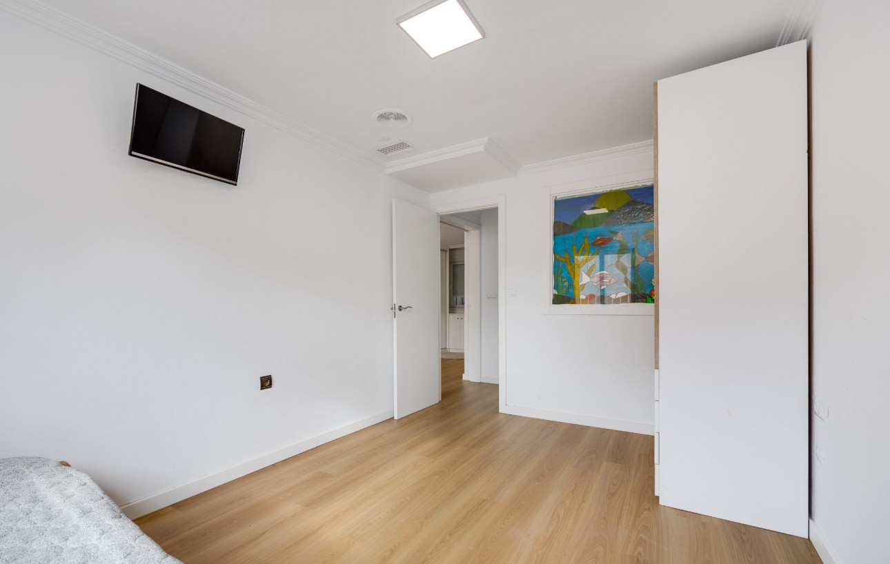 Venta - Apartamento - Torrevieja - Centro