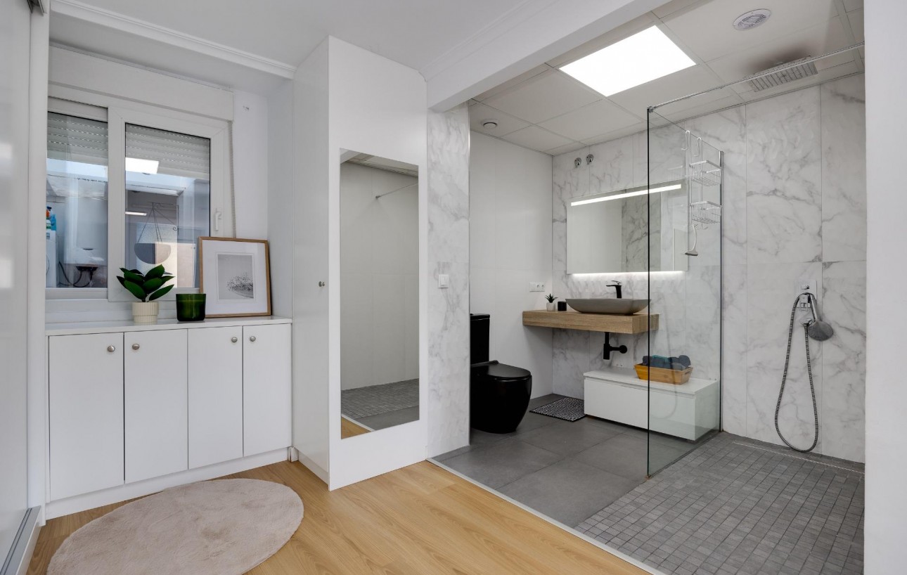 Venta - Apartamento - Torrevieja - Centro