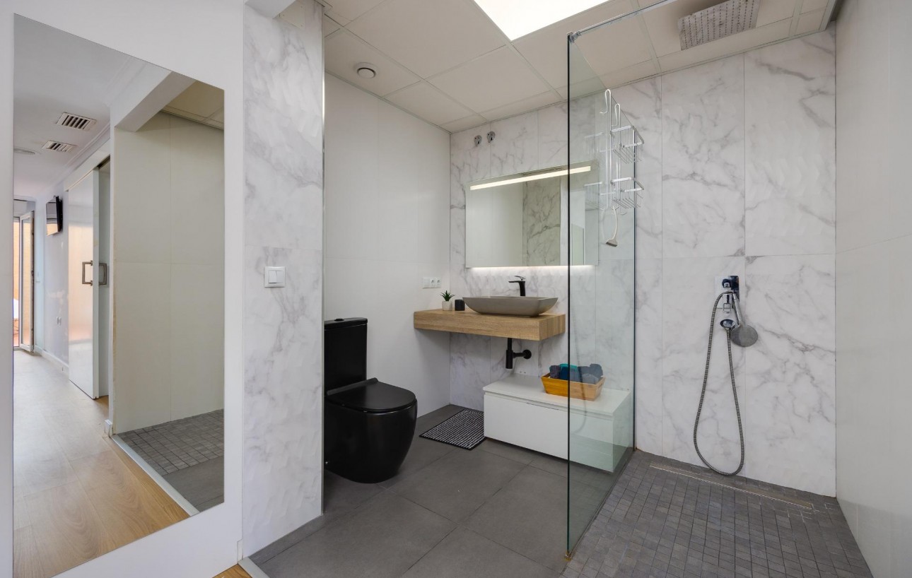 Venta - Apartamento - Torrevieja - Centro