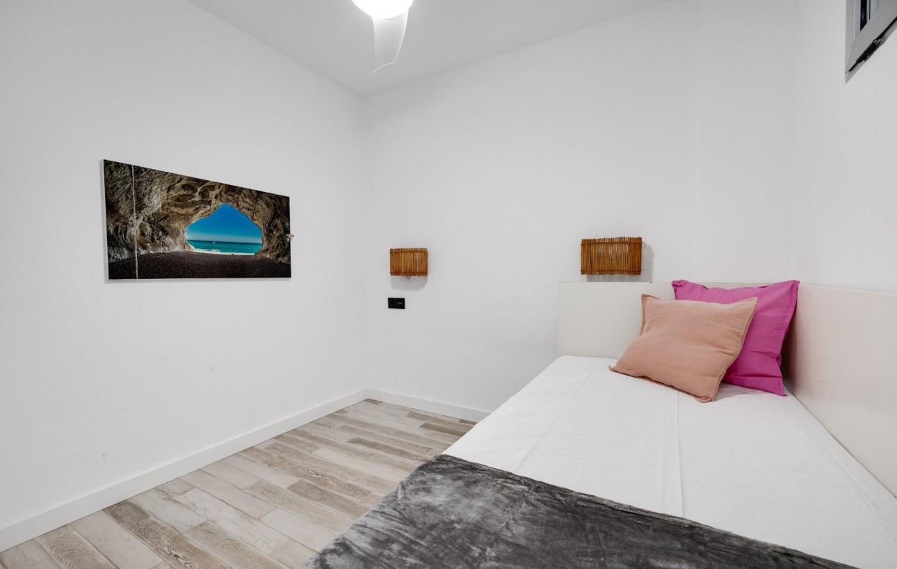 Resale - Wohnung - Torrevieja - Punta prima