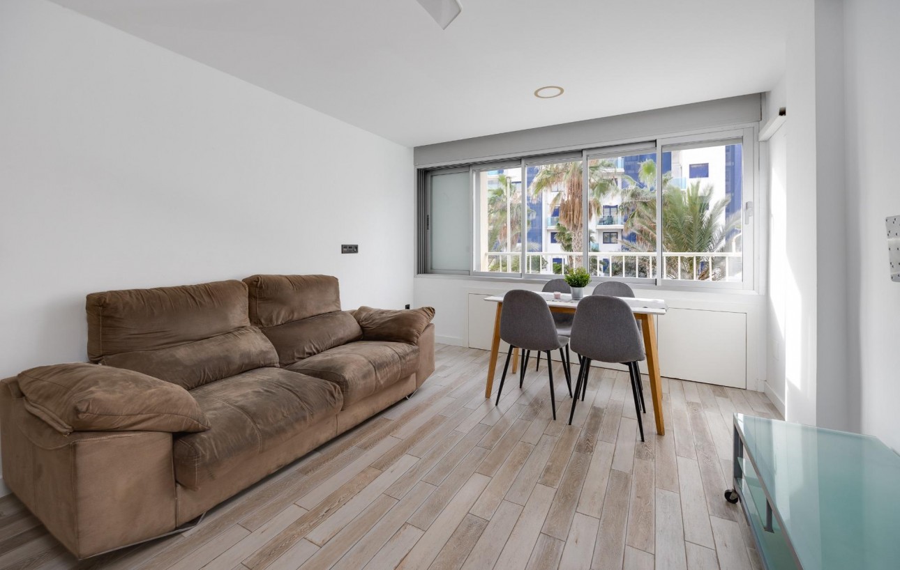 Resale - Wohnung - Torrevieja - Punta prima