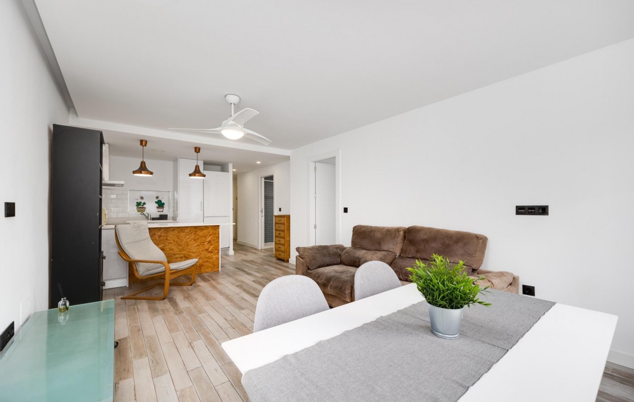 Resale - Wohnung - Torrevieja - Punta prima